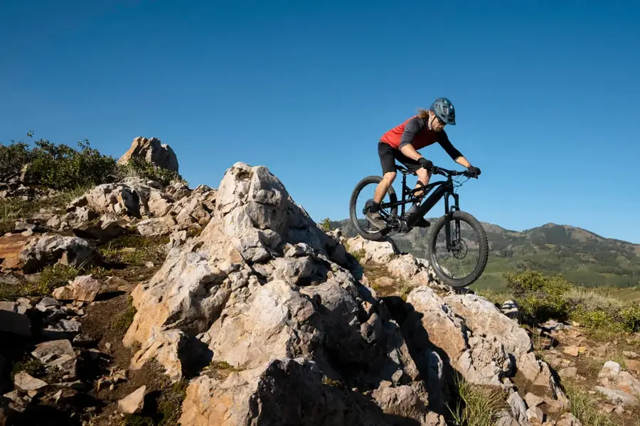 Why are Mountain Bikes So Expensive [15 reasons don't know]